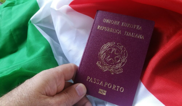 Apply for a Real Italian passport online